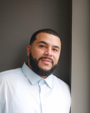 Headshot of Wilfredo Cecilia