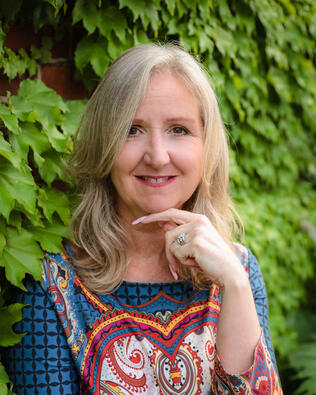 Headshot of Jeanne Brian