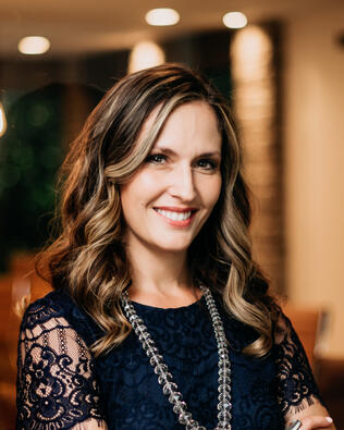 Headshot of Cassie Kramer