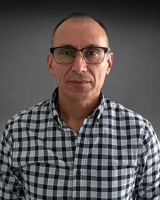 Headshot of Alejandro Requelme
