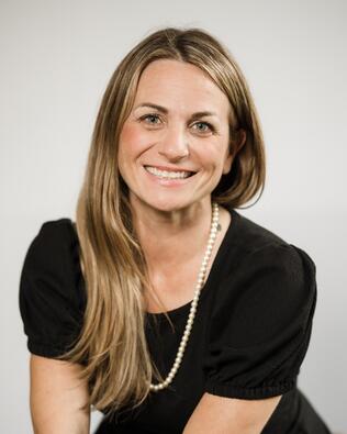 Headshot of Whitney Minnich