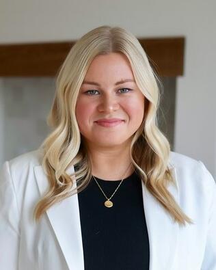 Headshot of Rachel Patterson