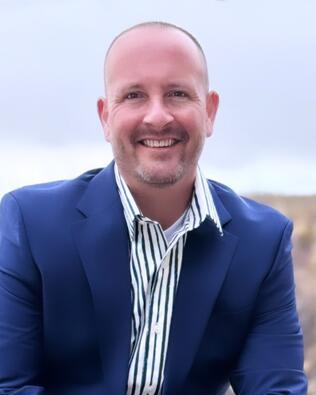 Headshot of Shane Cates
