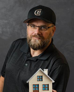 Headshot of Nathan Wright