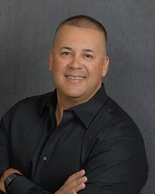 Headshot of Dante Macias