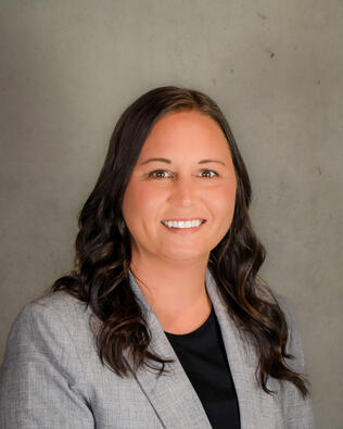 Headshot of Lorissa Walker