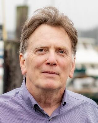 Headshot of Douglas Hopping