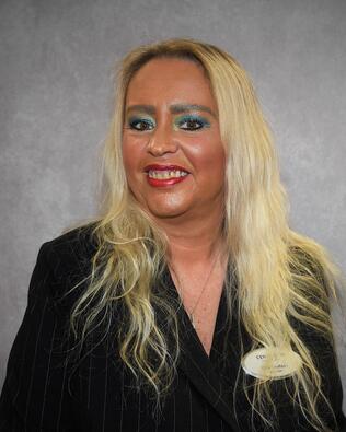 Headshot of Tina Lindsey