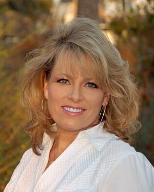Headshot of Shannon Holden