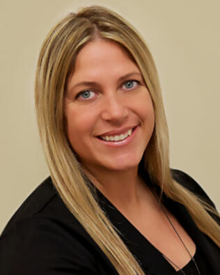Headshot of Kristy Panos