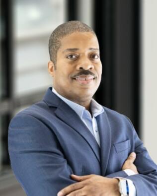 Headshot of Calvin Watford