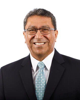 Headshot of Nelson Cordova