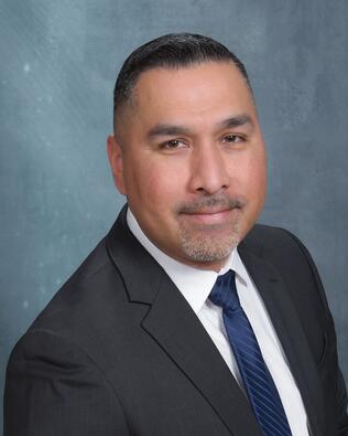 Headshot of Benjamin Zavala