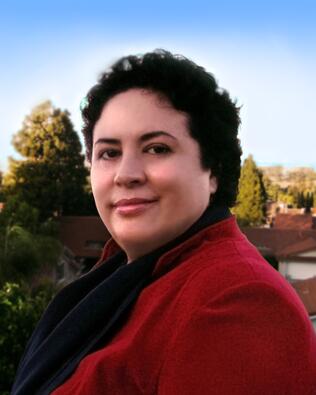 Headshot of Edna Colmenero