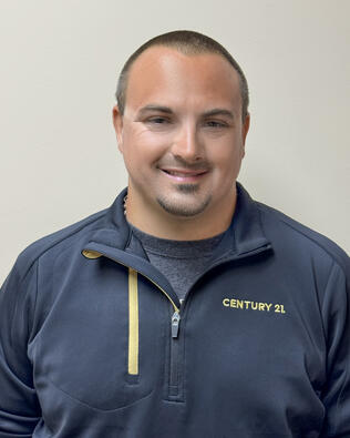 Headshot of Clay Quick