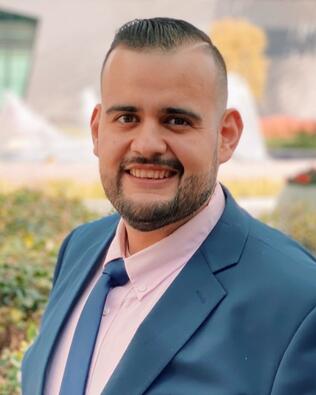 Headshot of Omar Sanchez