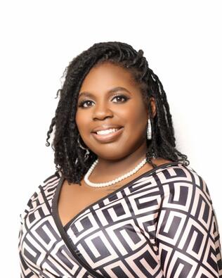 Headshot of Kimberly Bates