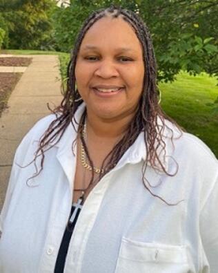 Headshot of Tanya Jones