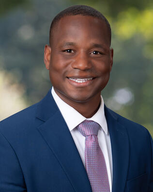 Headshot of Emmanuel Dunbar