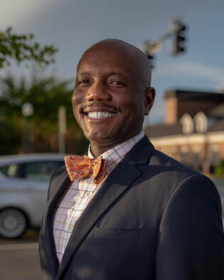 Headshot of Brian Howell