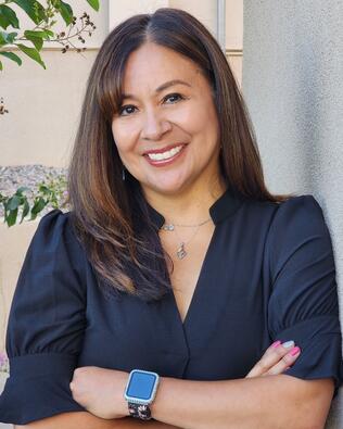 Headshot of Frances Esparza