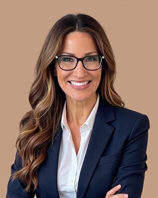 Headshot of Nicole Spinelli