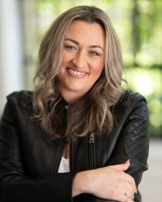 Headshot of Hailee Surney