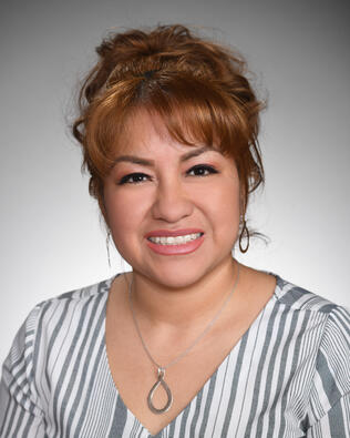 Headshot of Aracely Fuentes