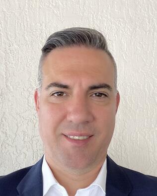 Headshot of Daniel Pereira
