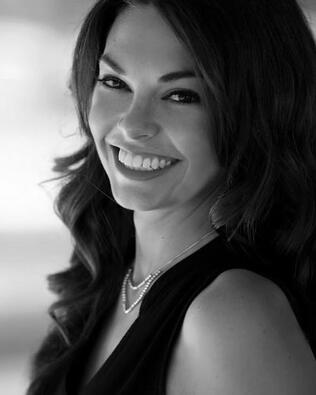 Headshot of Ariel Hodge