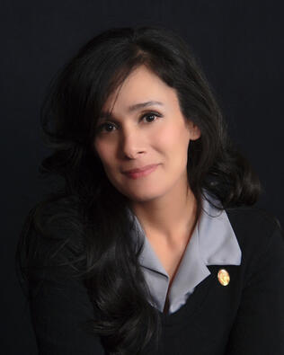 Headshot of Mariangeli Mosher