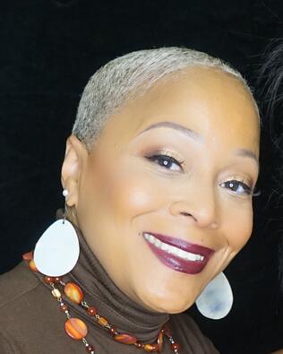 Headshot of Nicole Stewart