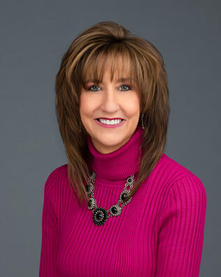 Headshot of Traci Mercer