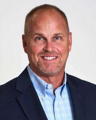 Headshot of Bradley Doornbos