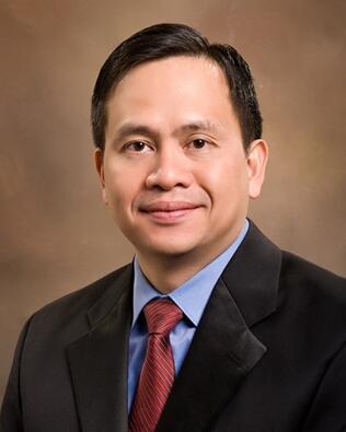 Headshot of Reynaldo Santos