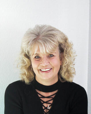 Headshot of Cammie Ireton