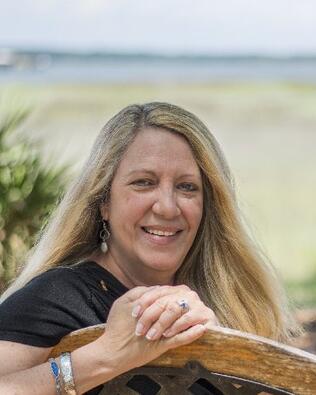 Headshot of Karen Smith