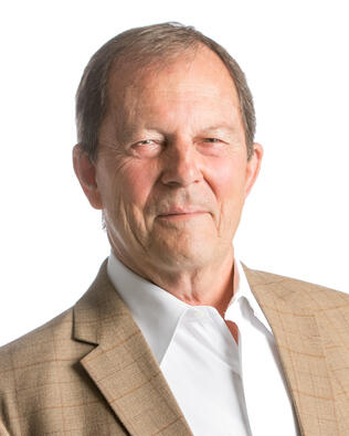 Headshot of Terry Booth