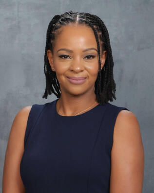 Headshot of Kera Bazemore