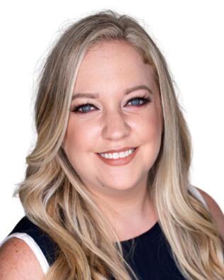 Headshot of Ashley Crawford