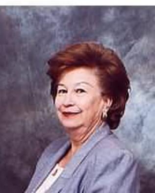 Headshot of Gloria Canales