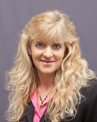 Headshot of Lori Hagemann-Davis