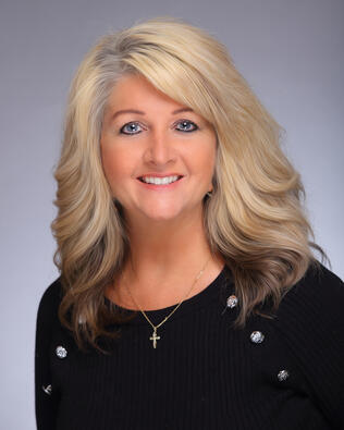 Headshot of Christina Weiss