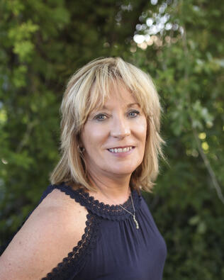 Headshot of Emily Moore McCaw
