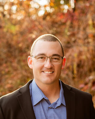 Headshot of Brett Shoffner