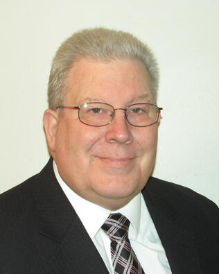 Headshot of Gary Alban