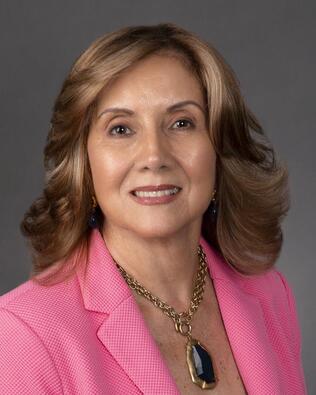 Headshot of Leticia Dominguez