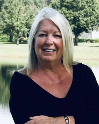 Headshot of Mary Jane Grimes