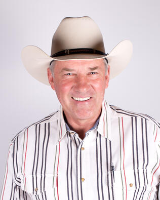 Headshot of Dennis Clark