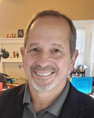 Headshot of Mike Helm